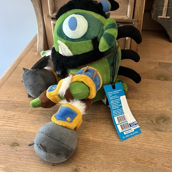 World of Warcraft Murloc Thrall Plush Collectible Blizzard Gear 6.5” - Picture 4 of 12